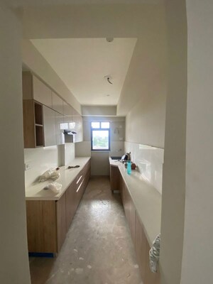 Building Lobby in 3 BHK Apartment at Signature Global City 63A, Sector 63a – for Rent