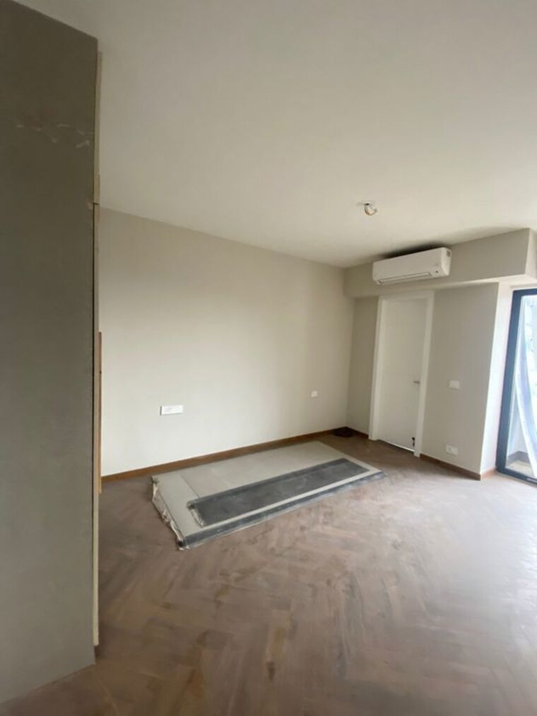 Room, signature-global-city-63a 3 Bedroom 1350 Sq.Ft. Apartment In Sector 63a Gurgaon 10200842