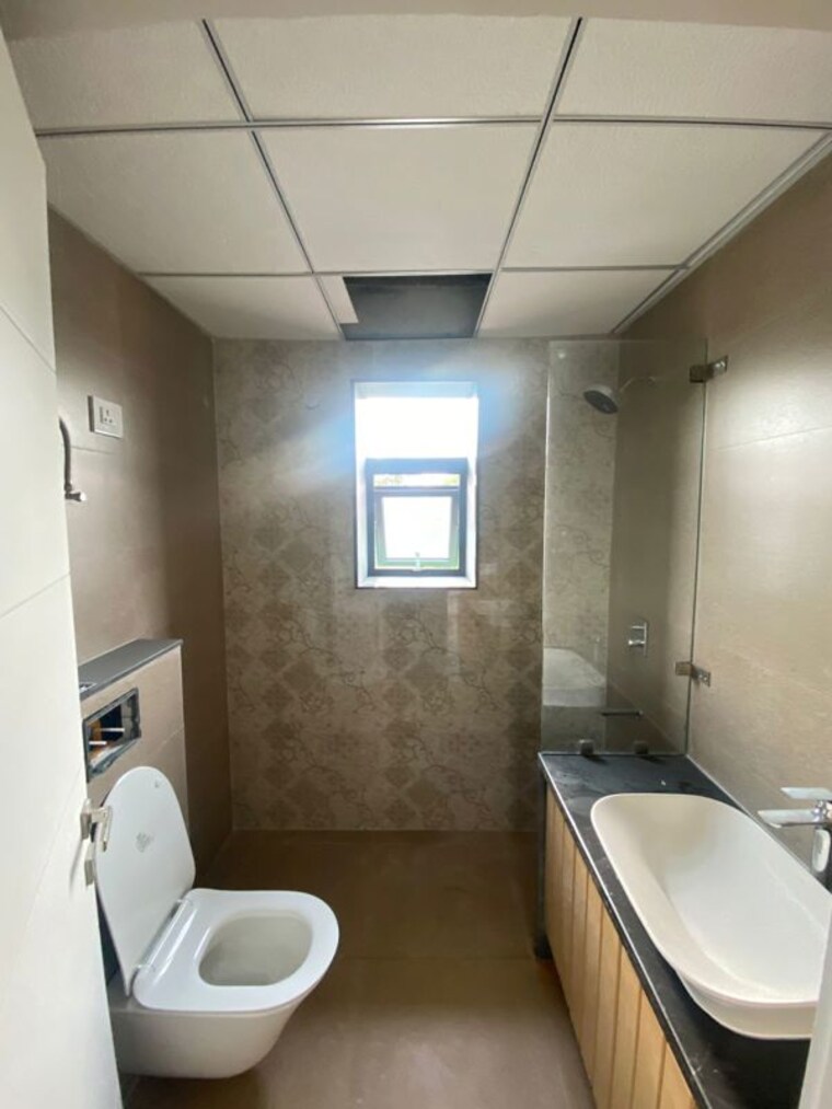 Bathroom, signature-global-city-63a 3 Bedroom 1350 Sq.Ft. Apartment In Sector 63a Gurgaon 10200842