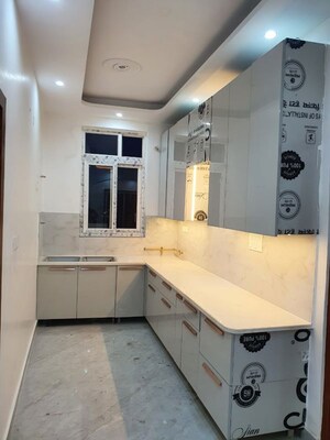 Kitchen in 4 BHK Builder Floor at Green Fields Colony – for Rent