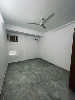 Room in 2 BHK Builder Floor at Relaxo Apartment, Sector 46 – for Rent