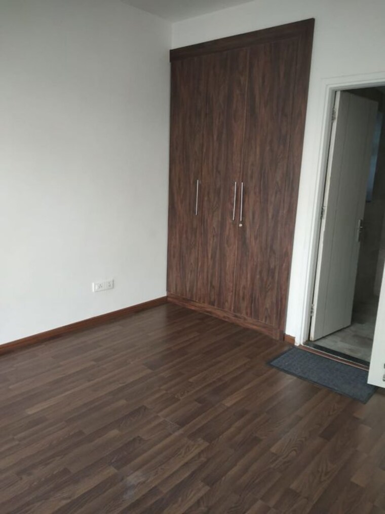Room, bptp-astaire-gardens-pedestal-floors 3 Bedroom 1149 Sq.Ft. Builder Floor In Sector 70a Gurgaon 10200961