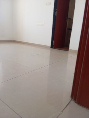 Room in 3 BHK Apartment at Kolte Patil Life Republic, Hinjewadi – for Rent