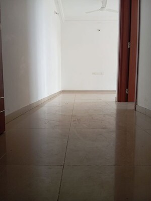 Room in 3 BHK Apartment at Kolte Patil Life Republic, Hinjewadi – for Rent