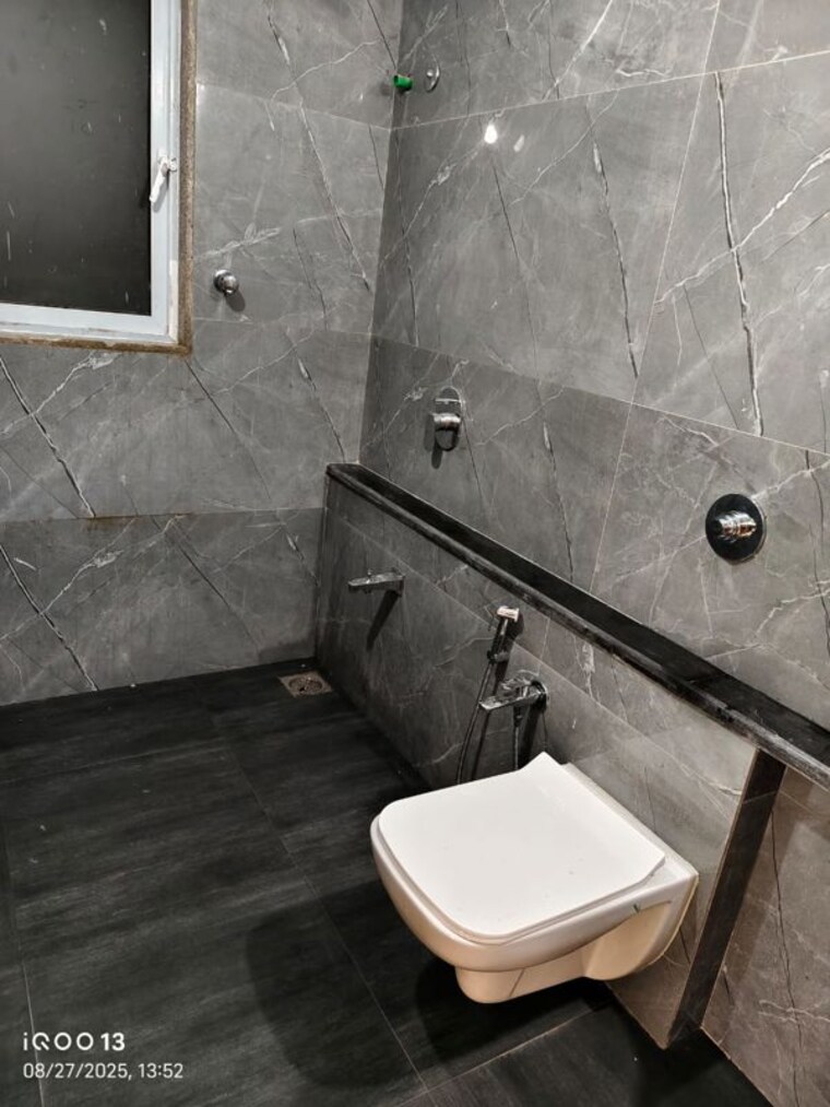 Bathroom, new-mhada-colony 2 Bedroom 1100 Sq.Ft. Apartment In Powai Mumbai 10200985