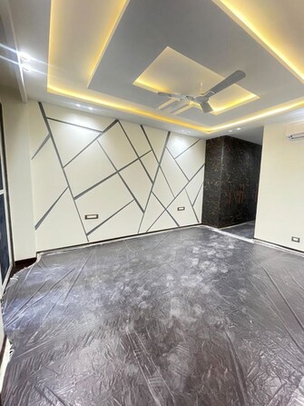 3 BHK + Servant Room 318 Sq.Ft. Builder Floor in Huda Staff Colony