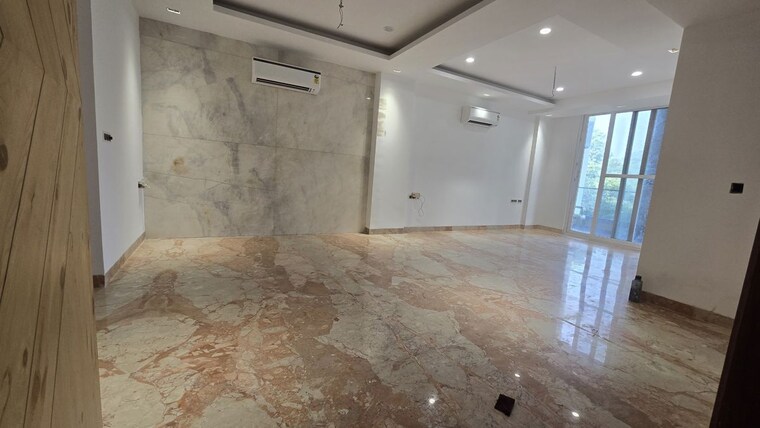 Room, sushant lok i 3.5 Bedroom 1950 Sq.Ft. Builder Floor In Sushant Lok I Gurgaon 10200998