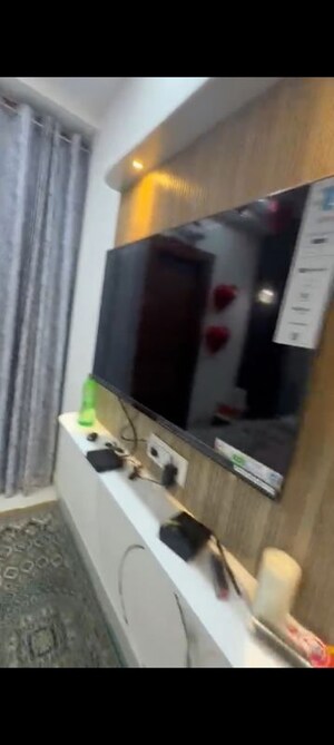 Furnished Amenities in 3 BHK Builder Floor at Shakti Khand Iii – for Sale