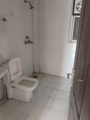 Bathroom in 2 BHK Independent House at Sector 48 – for Rent