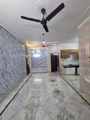 Building Lobby in 3 BHK Builder Floor at Green Fields Colony – for Rent