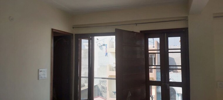 undefined, gamma ii greater noida 3 Bedroom 200 Sq.Mt. Villa In Gamma Ii Greater Noida Greater Noida 10201142