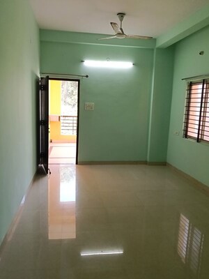 Room in 2 BHK Builder Floor at Vijay Nagar – for Rent