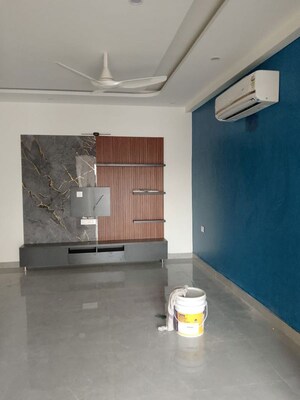 Living Room in 3 BHK Builder Floor at Sector 47 – for Rent