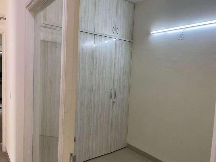Room, emaar-emerald-estate 2 Bedroom 1020 Sq.Ft. Apartment In Sector 65 Gurgaon 10201162