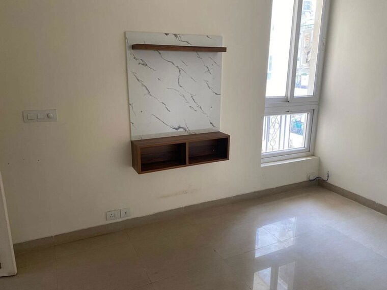 Room, emaar-emerald-estate 2 Bedroom 1020 Sq.Ft. Apartment In Sector 65 Gurgaon 10201162