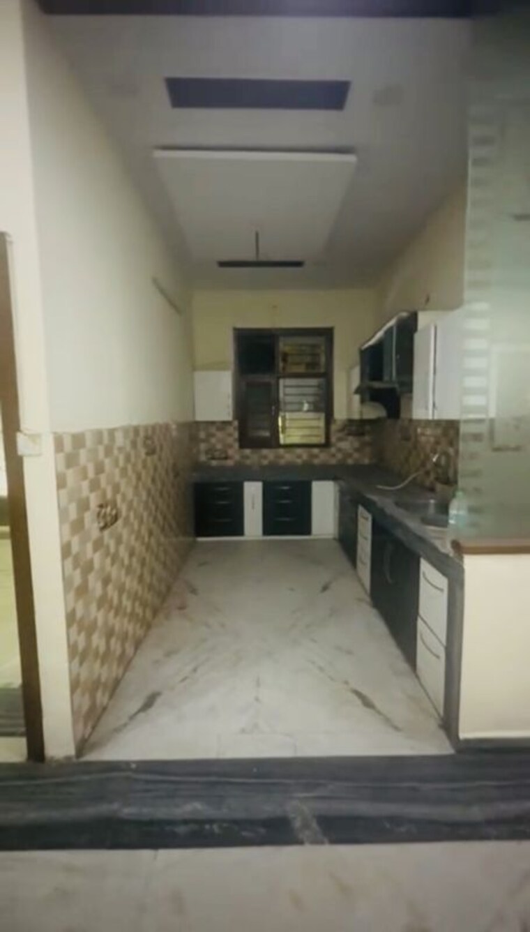 Kitchen, dhakoli 3 Bedroom 200 Sq.Yd. Builder Floor In Dhakoli Zirakpur 10199814