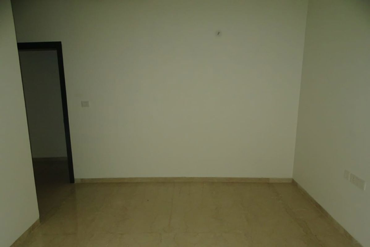 4 BHK Apartment For Sale in Oberoi Realty Esquire