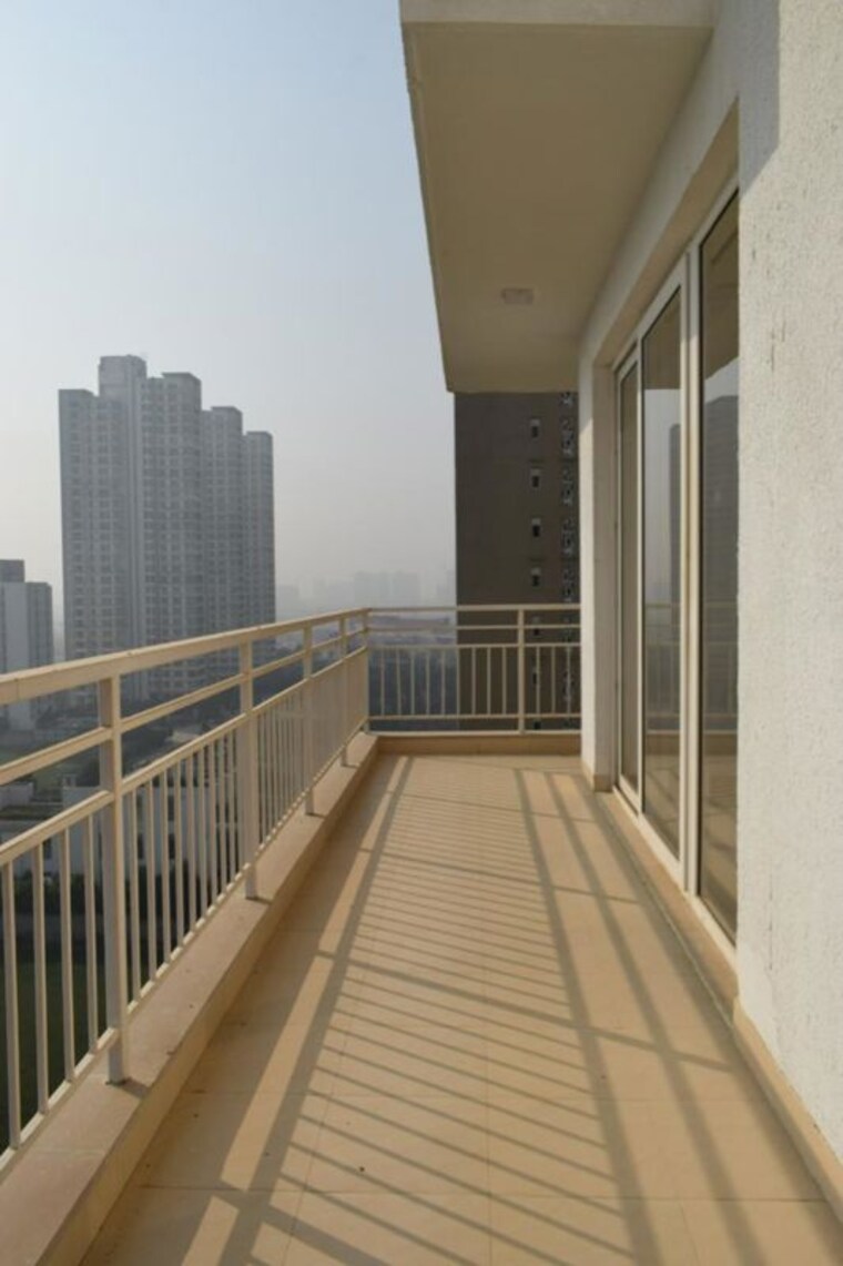 Balcony, puri-emerald-bay 2 Bedroom 1550 Sq.Ft. Apartment In Sector 104 Gurgaon 10201246