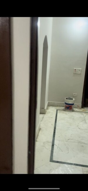 Room in 1.5 BHK Independent House at Sector 36 Greater Noida – for Sale