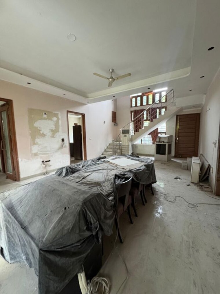 Bedroom, sector 21c 5 Bedroom 500 Sq.Yd. Independent House In Sector 21c Faridabad 10183253