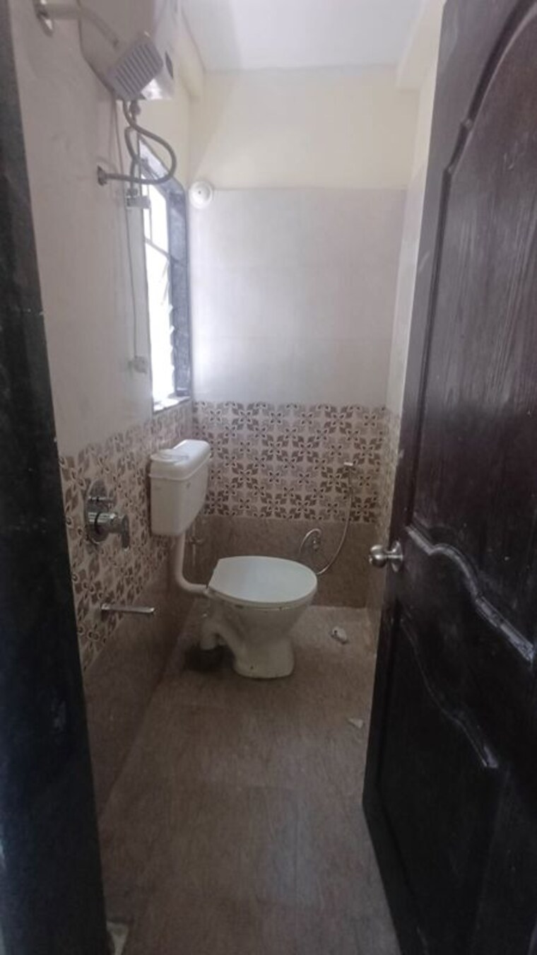 Bathroom, chandan nagar Studio 375 Sq.Ft. Apartment In Chandan Nagar Pune 10201180