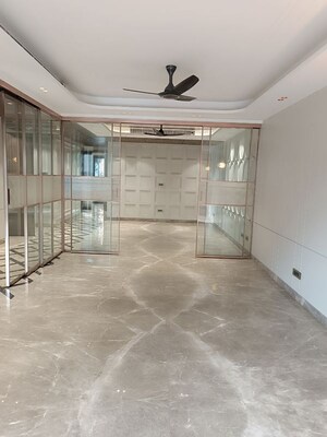 Room in 4 BHK Builder Floor at Chittaranjan Park – for Sale