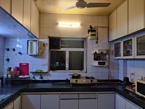 Kitchen in 1.5 BHK Apartment at Majithia Apartments, Vile Parle West – for Rent