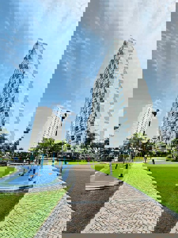 3 BHK 1530 Sq.Ft. Apartment in Omaxe Lake