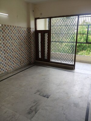 Living Room in 2 BHK Builder Floor at Bhogal – for Rent