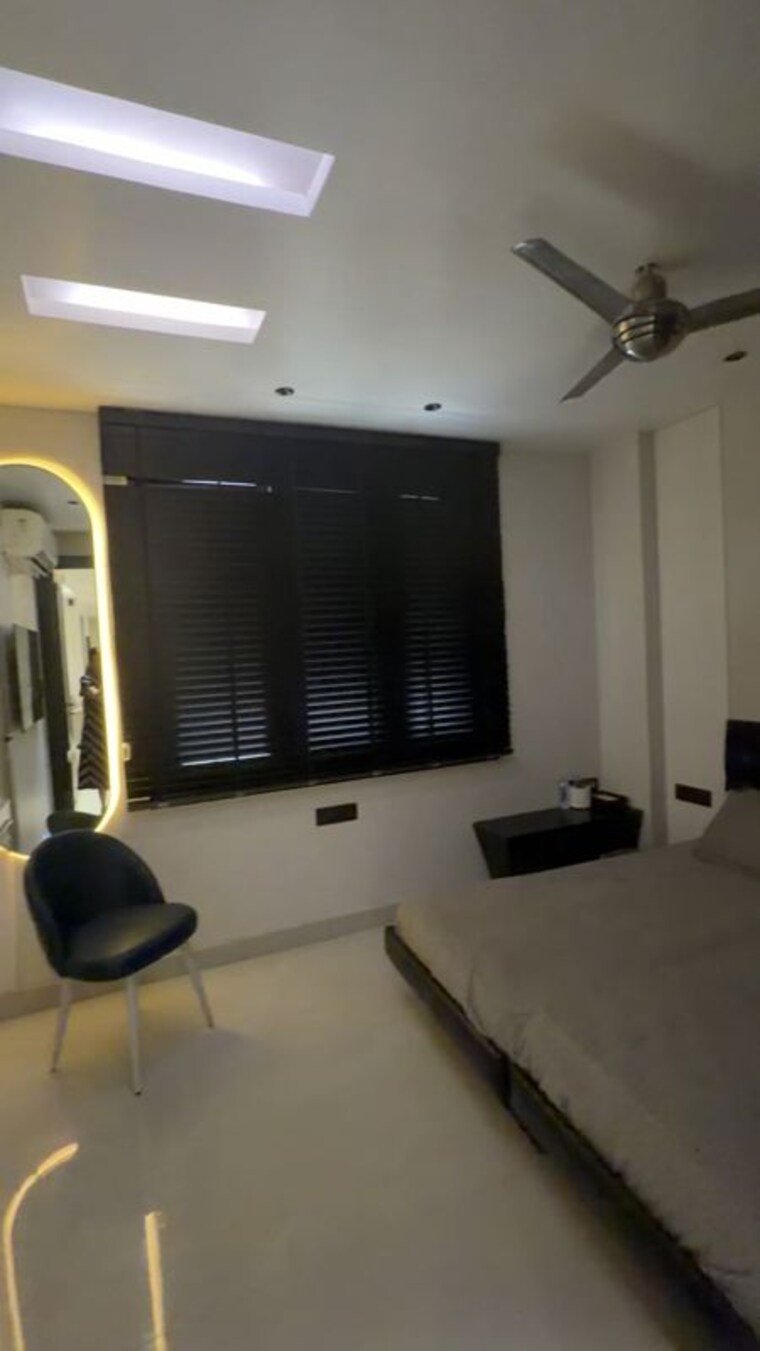 Bedroom, new rajinder nagar 3 Bedroom 125 Sq.Yd. Builder Floor In New Rajinder Nagar Delhi 10201341