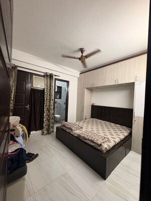 Bedroom in 3 BHK Builder Floor at Vipul World Floors, Sector 48 – for Rent