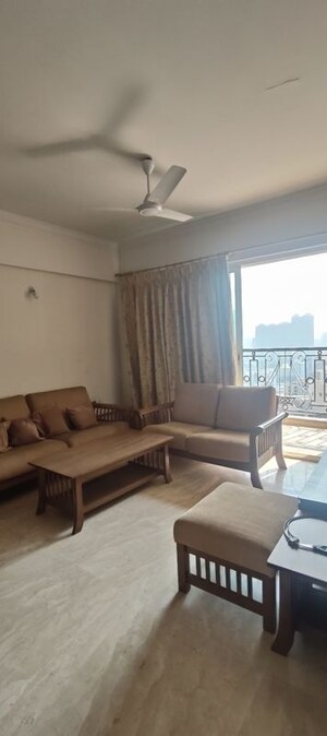 Living Room in 3 BHK Apartment at Hiranandani Meadows, Manpada – for Sale
