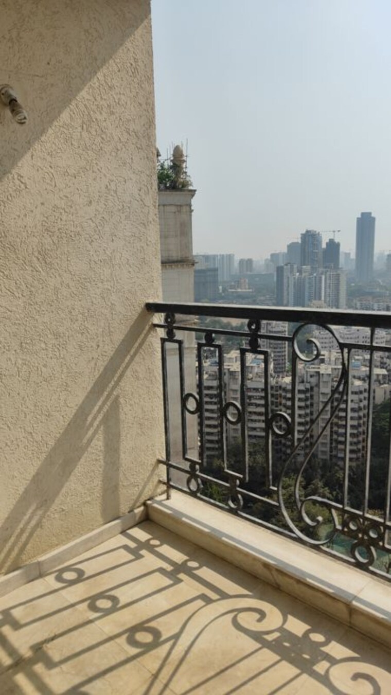 Balcony, hiranandani-meadows 3 Bedroom 1450 Sq.Ft. Apartment In Manpada Thane 10201398