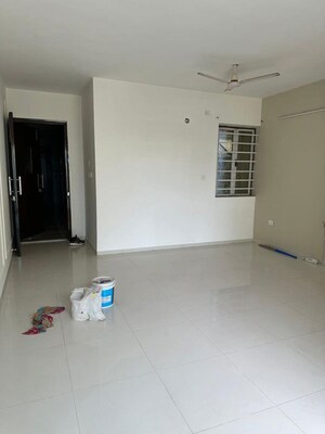 Living Room in 2 BHK Apartment at Sheth Vasant Lawns, Laxmi Nagar – for Rent