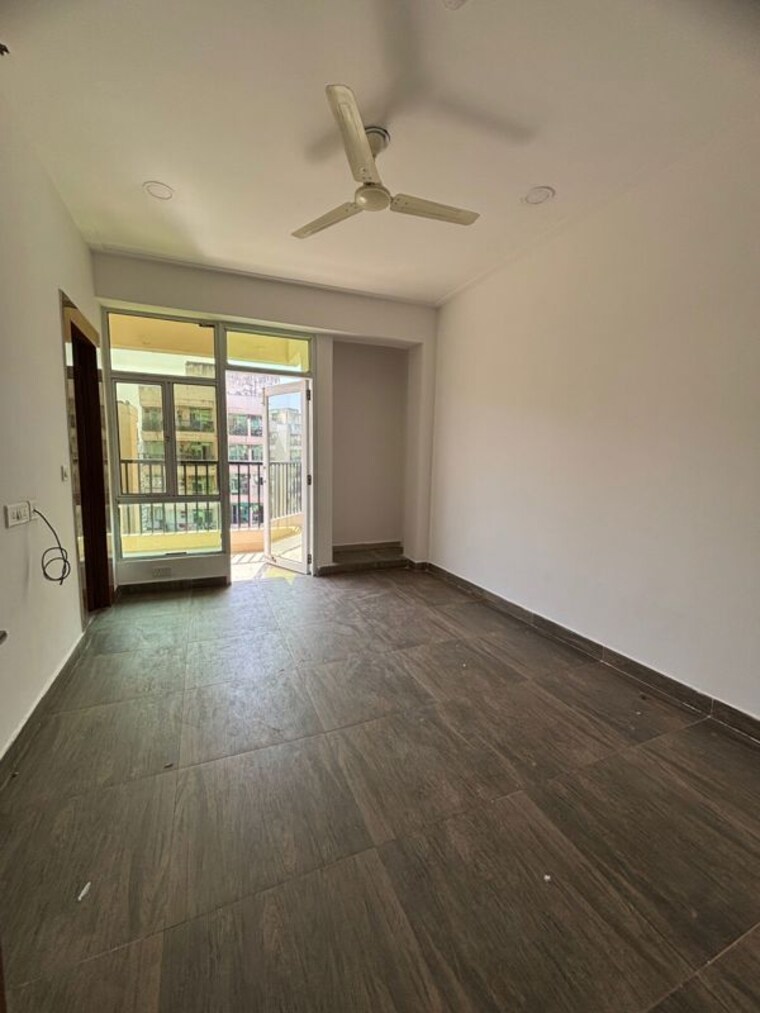 Room, gaur-city-2-12th-avenue 3 Bedroom 1320 Sq.Ft. Apartment In Sector 16c Greater Noida Greater Noida 10201451