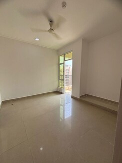 3 BHK + Servant Room Apartment For Sale in Gaur City 2 - 12th Avenue