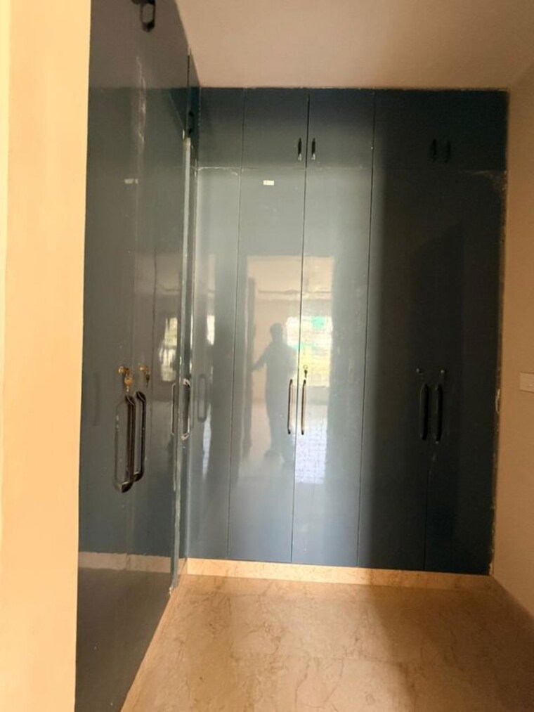 undefined, sector 21c 4 Bedroom 350 Sq.Yd. Builder Floor In Sector 21c Faridabad 10201468