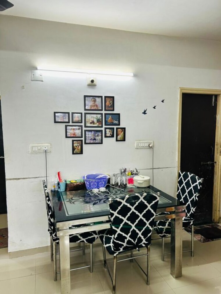 Team Area, sargasan 2 Bedroom 154 Sq.Yd. Apartment In Sargasan Gandhinagar 10201460