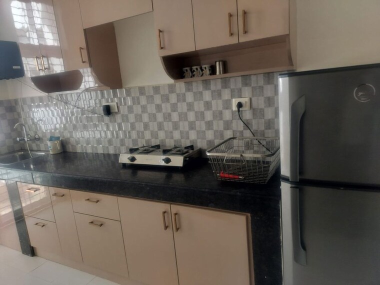 Kitchen, ss-almeria 3.5 Bedroom 2000 Sq.Ft. Apartment In Sector 84 Gurgaon 10201374