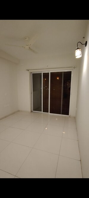 Room in 3 BHK Apartment at Godrej Park Ridge, Manjari – for Rent