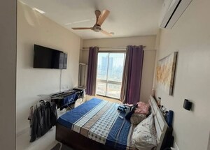 Bedroom in 2 BHK Apartment at Hiranandani Gardens, Powai – for Rent