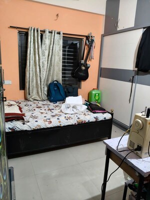 Team Area in 2 BHK Apartment at Sargasan – for Sale