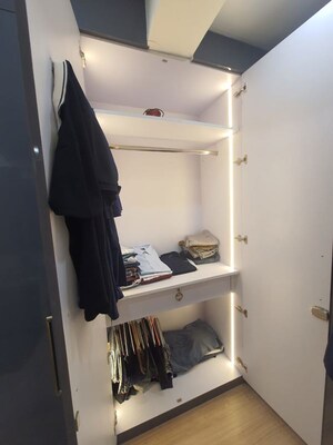  3 BHK Apartment at DLF The Skycourt, Sector 86 – for Sale