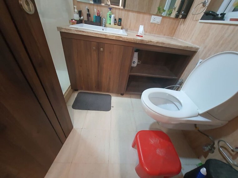 Attached Bathroom, dlf-the-skycourt 3 Bedroom 1930 Sq.Ft. Apartment In Sector 86 Gurgaon 10201535