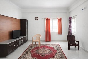 Bedroom in 3 BHK Builder Floor at Madhapur – for Rent