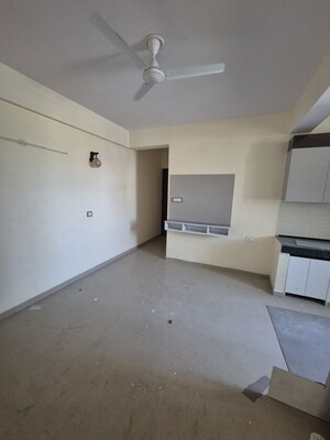 Room in 3 BHK Apartment at ROF Aalayas Phase 2, Sector 102 – for Rent