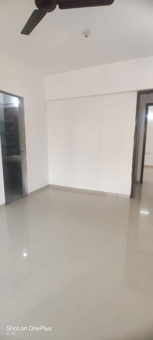 Room in 2 BHK Apartment at Nahar Jonquille And Jamaica, Chandivali – for Rent