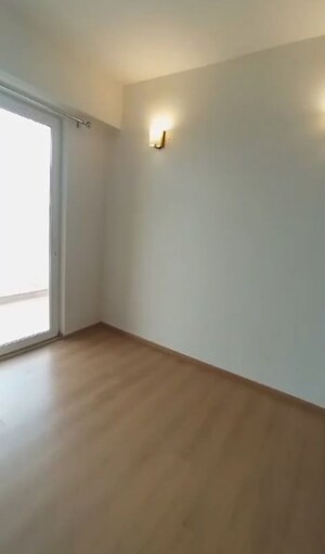 Room in 2 BHK Apartment at AIPL The Peaceful Homes, Sector 70a – for Rent