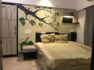 Bedroom in 1 BHK Apartment at Bandra West – for Rent