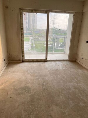 Room in 2 BHK Apartment at Godrej Palm Retreat, Sector 150 – for Sale